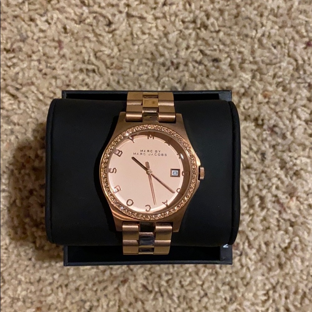 Marc Jacobs watch!